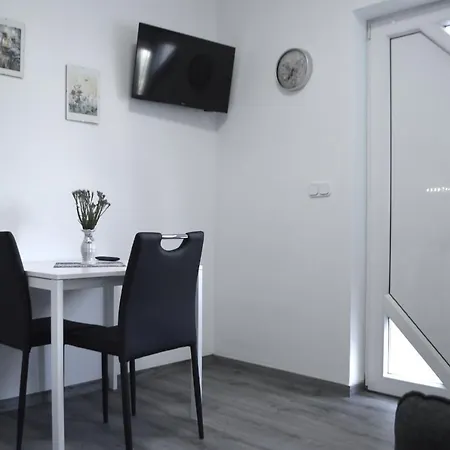 Comfortable Apartments Marijana Preko Exterior photo
